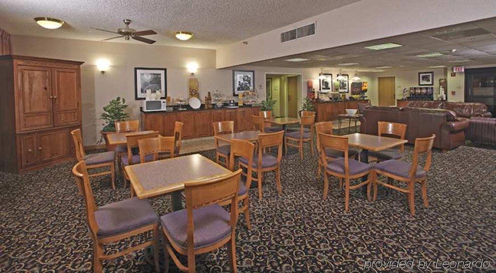 Hampton Inn Austin North Restaurant photo